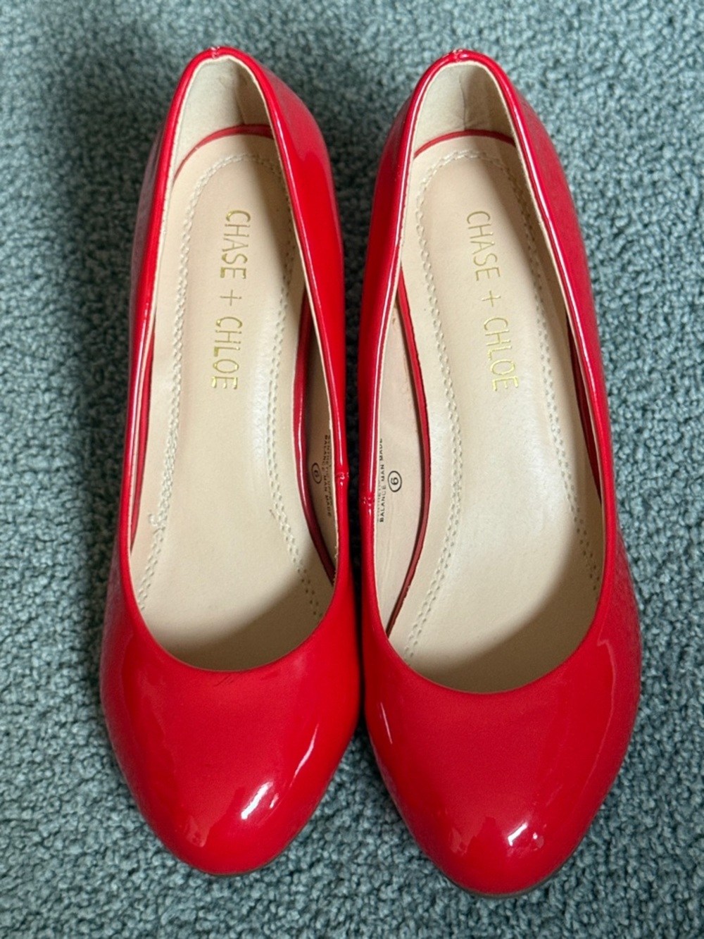 Chase + Chloe Red Faux Patent Leather Kona” Round Toe, 2.5” Kitten Heels. Size 6